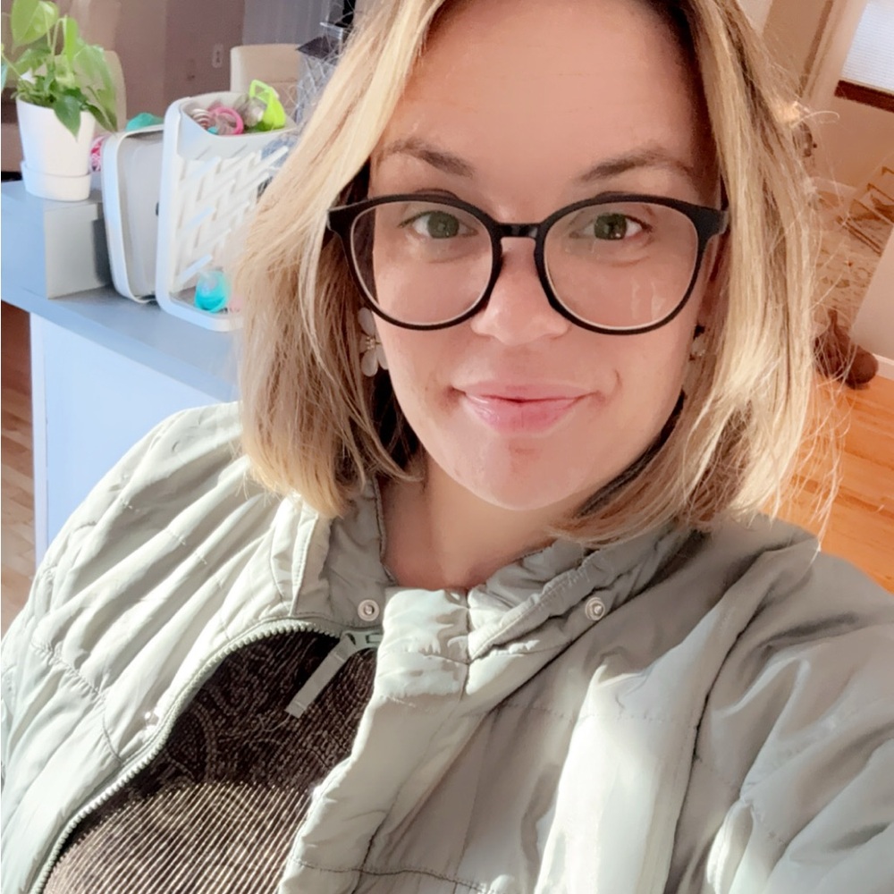 Meet your Posher, Janelle